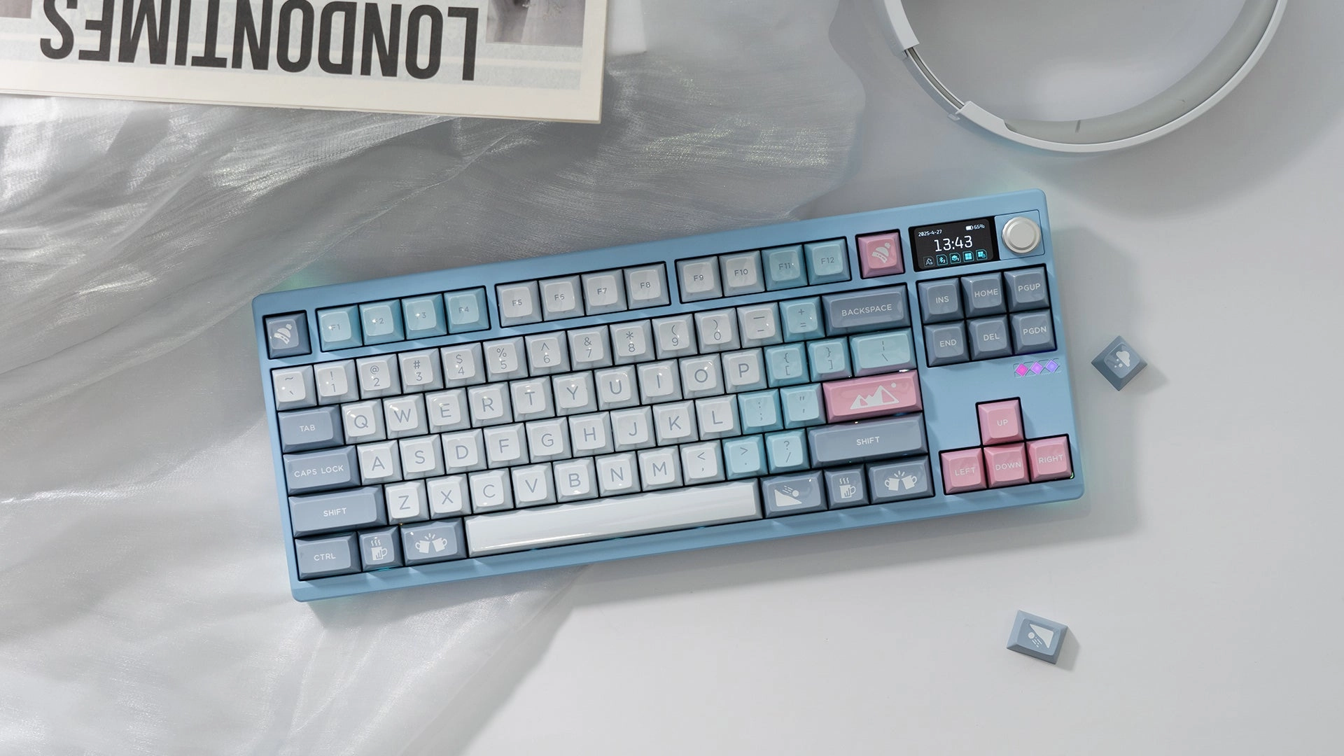 [In Stock] ZOOM TKL DYNA Sky Blue Trendy Durable Design Travel Essential