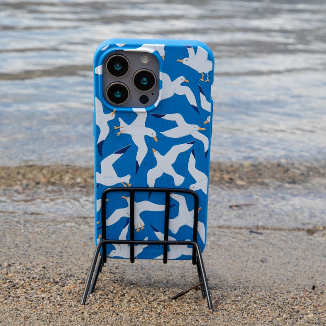 Electric Blue Seagulls iPhone 17 Pro Max Case Protective Build Texture Vivid colors