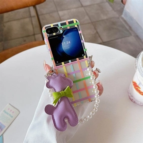 Smooth Form Texture Sleek Form Delight Plaid Teddy Charm Case - Samsung