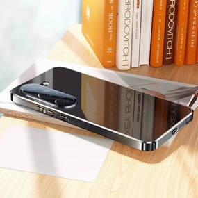 Gradient Gloss Magnetic Shield Case Textured Surface