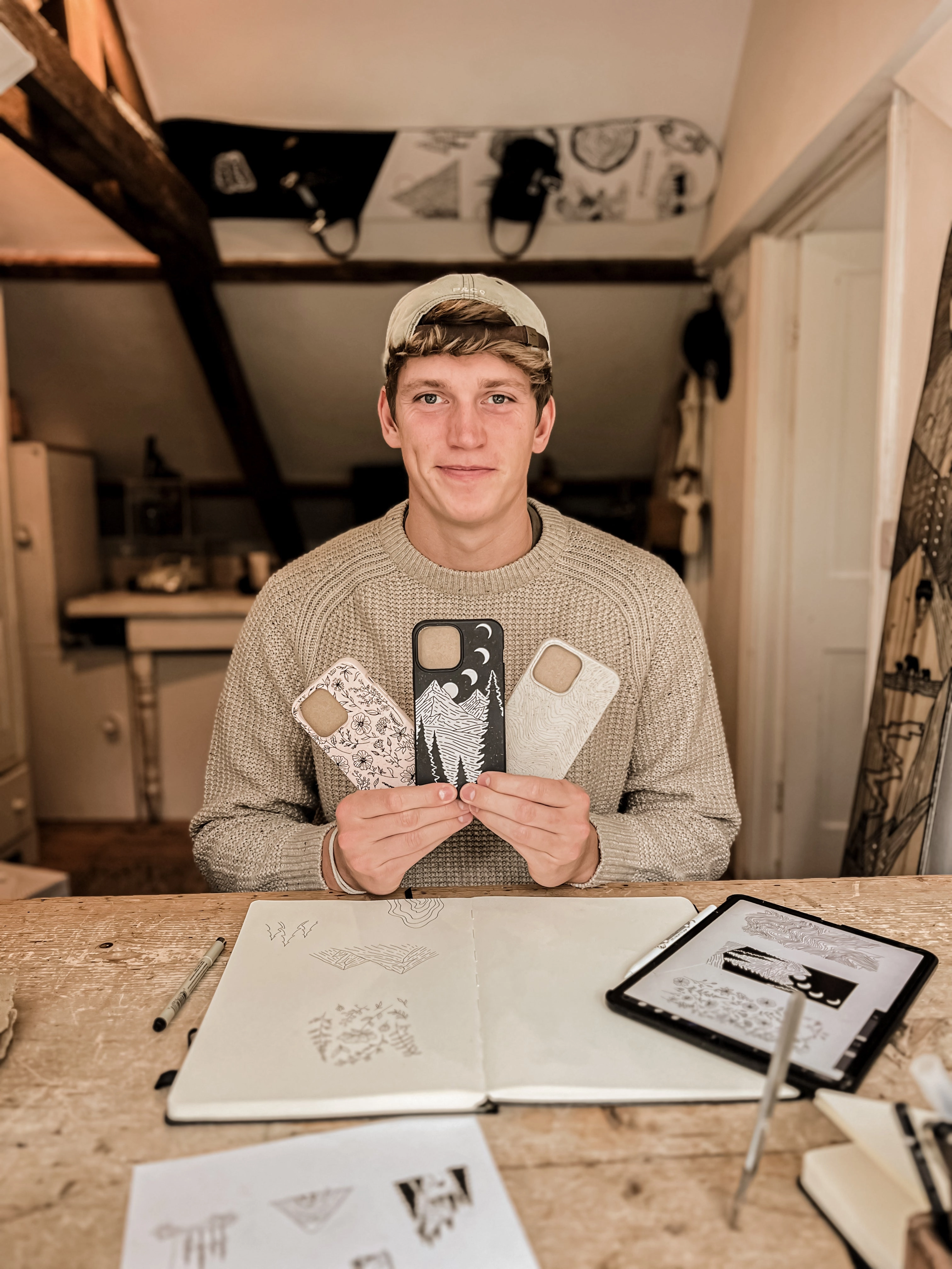 Comfort Accessory Black Moonlight Peaks iPhone 17 Pro Max Case