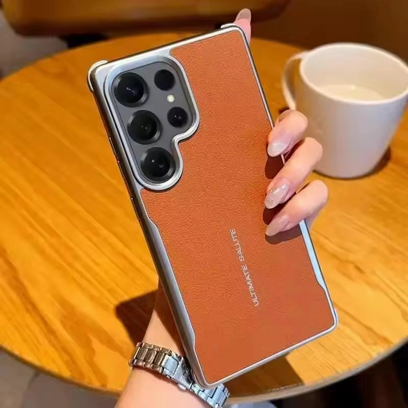 clean design Imperial Shield Leather Case