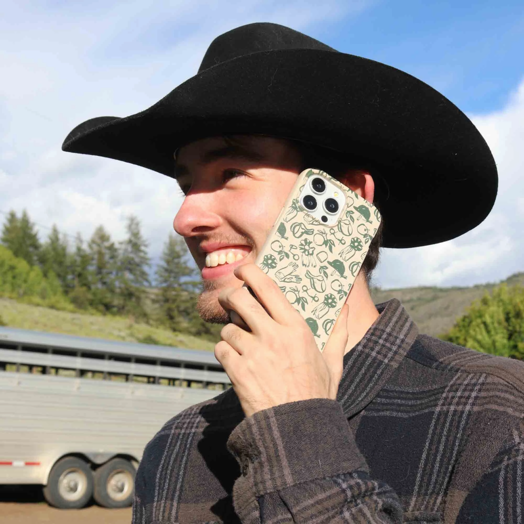 London Fog Equestrian iPhone 17 Pro Max Case Strong Frame Vibrant pattern