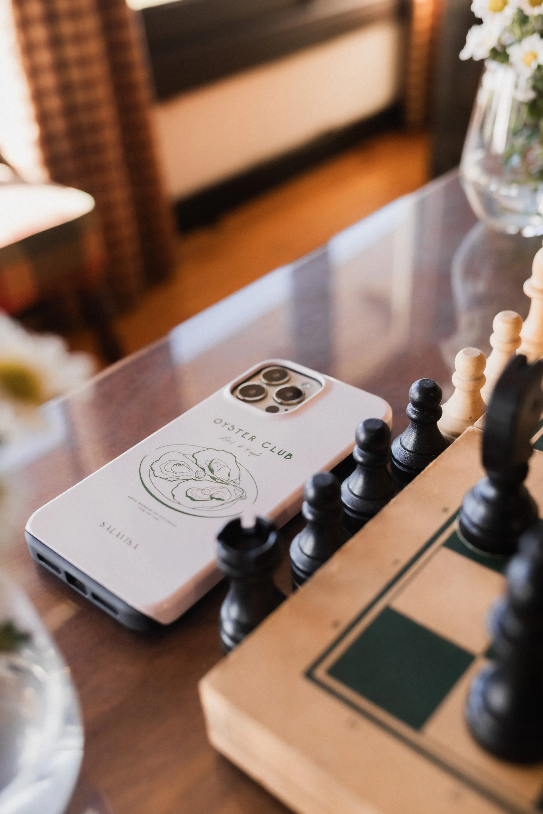 Oyster Club Phone Case Outdoor Adventure Smooth Layer Texture