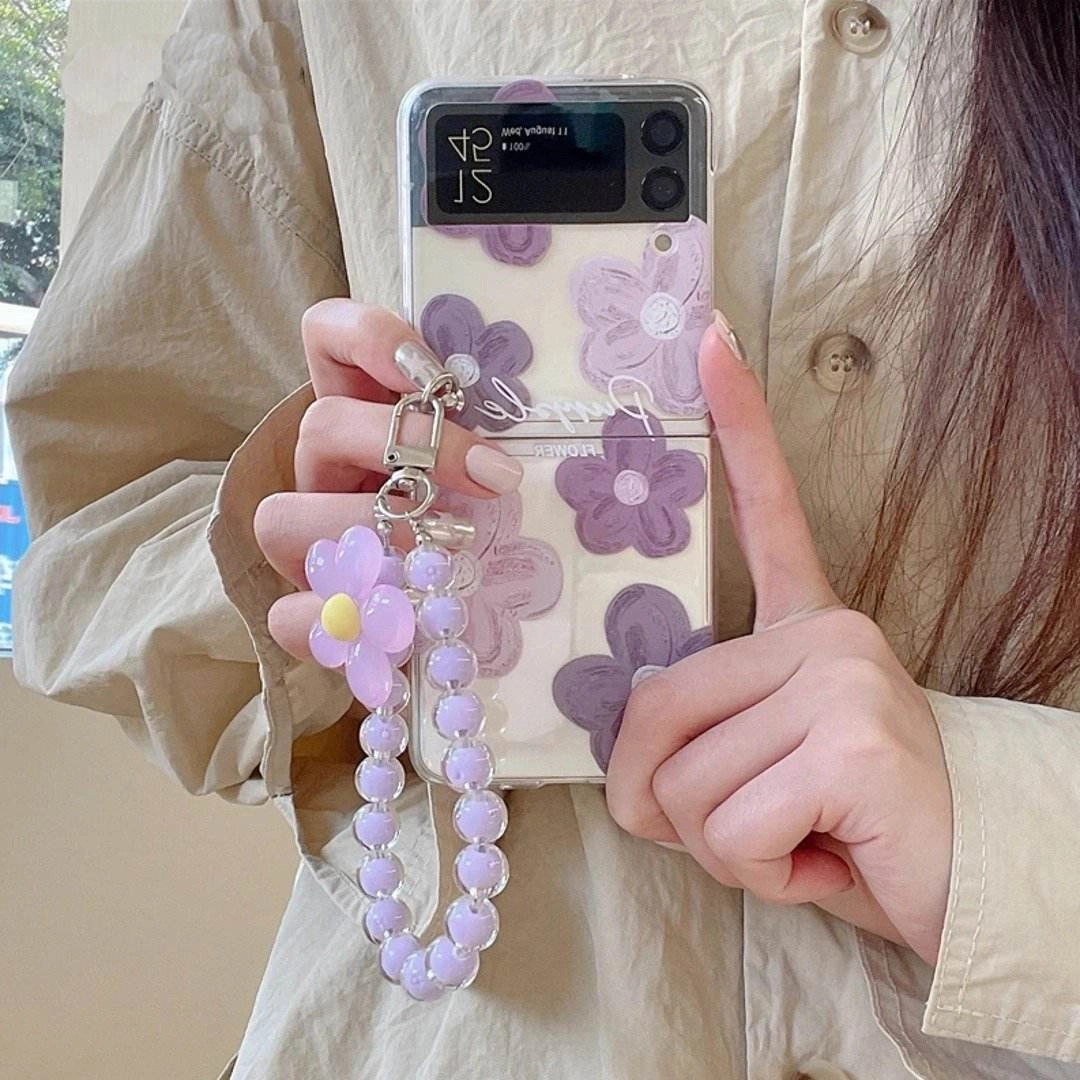 Smooth Look Texture Pearly Petal Bracelet Charm Phone Case - Samsung